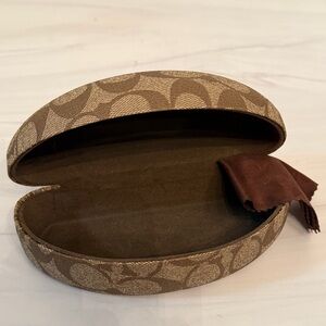 Coach Signature Monogram Hard Clamshell Sunglasses Case with lens wipe - NEW
